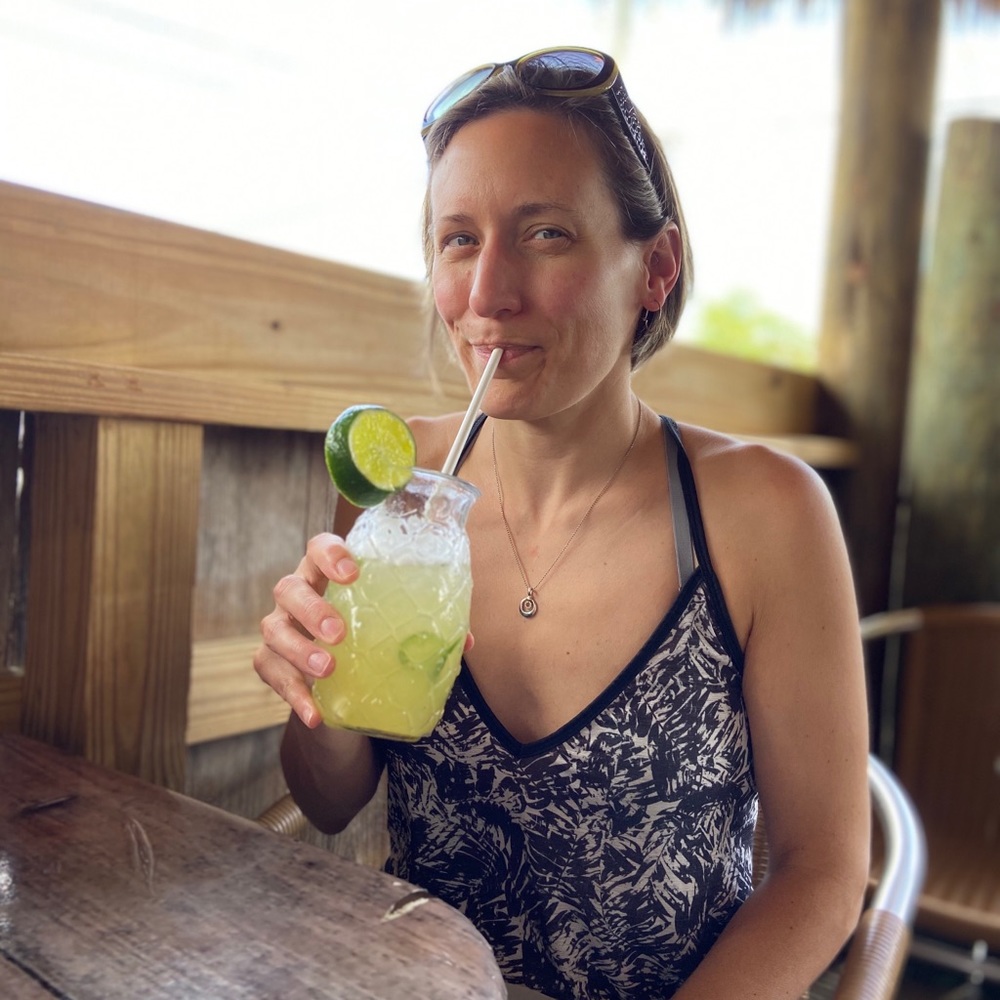 Meet your Posher, Raisa